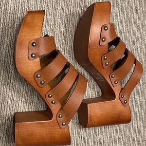 Madden Girl (Lightweight ) Platform heels pre owned size 7